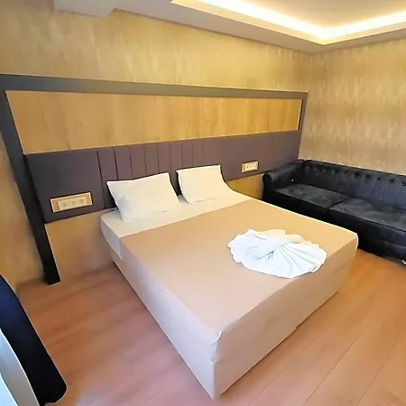 Avcilar Elit מלון 3*